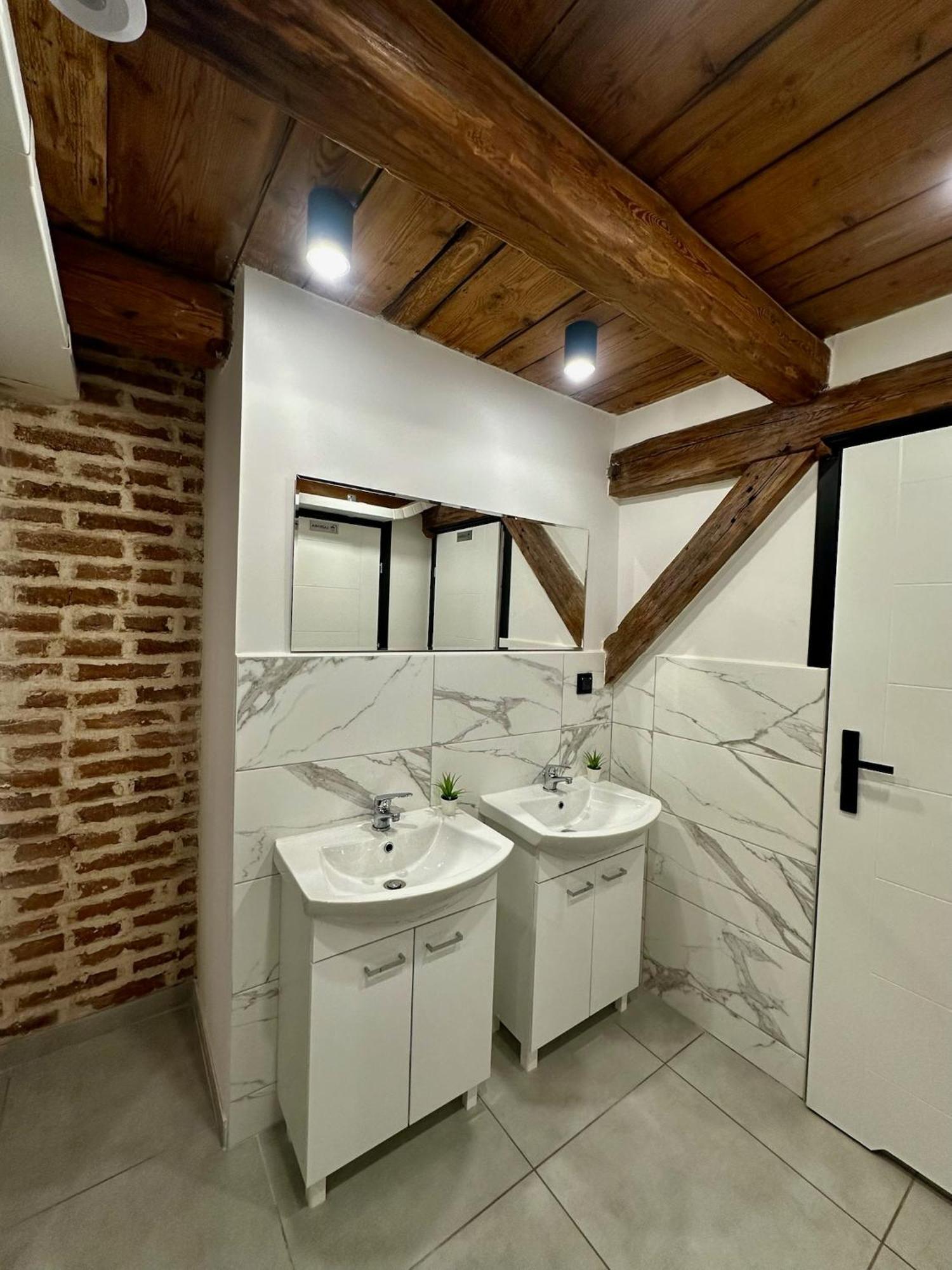 Marianowka Apartment Legnica Ngoại thất bức ảnh