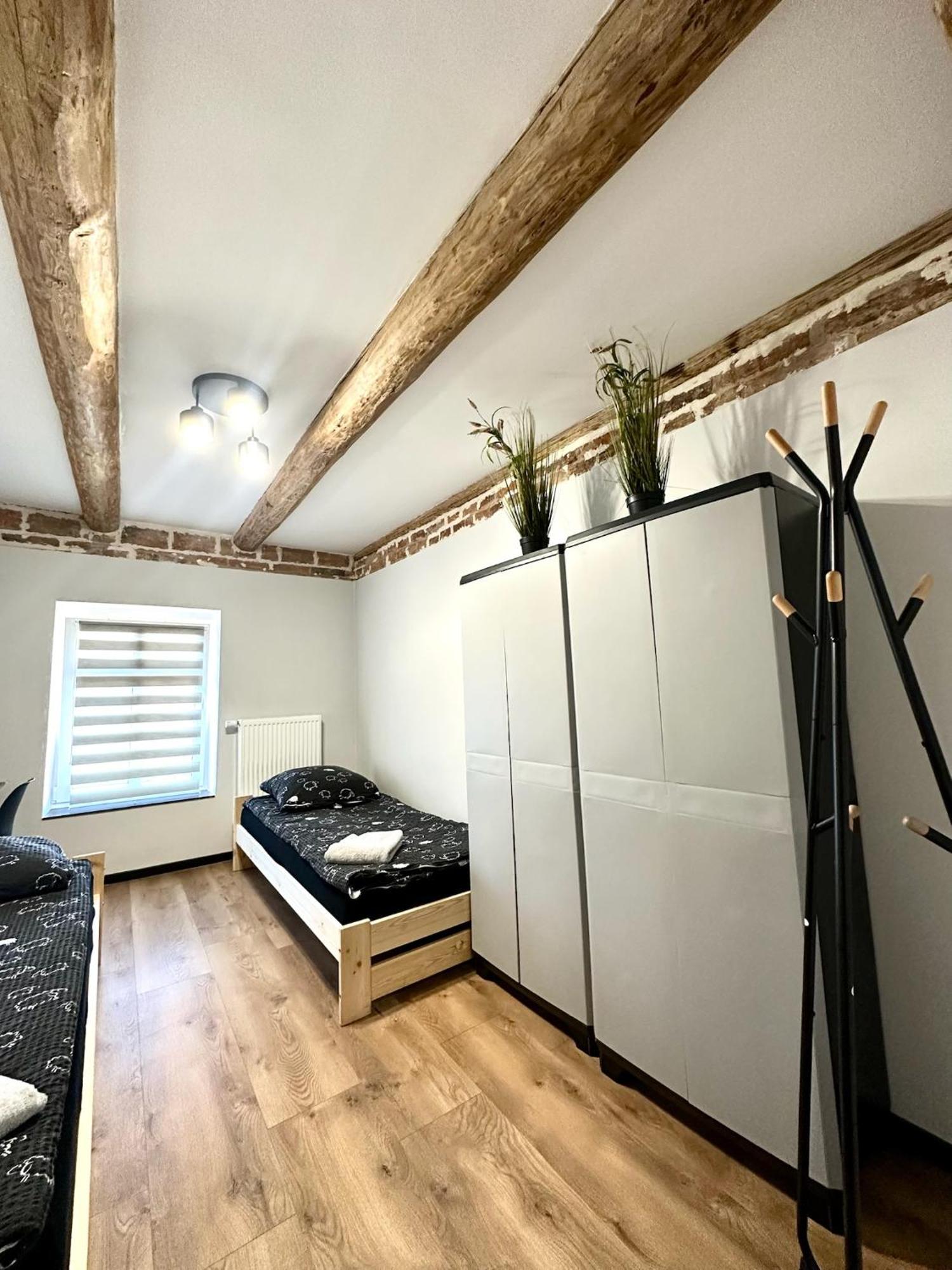 Marianowka Apartment Legnica Ngoại thất bức ảnh