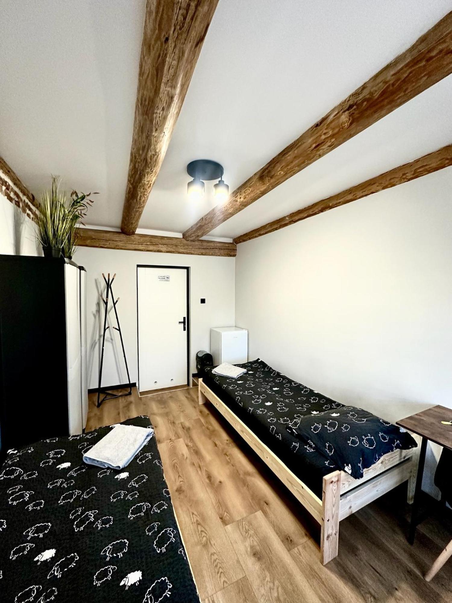 Marianowka Apartment Legnica Ngoại thất bức ảnh